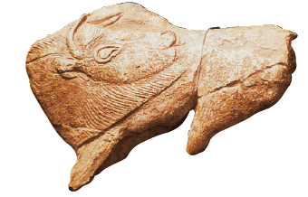 Bisonte tallado en asta de reno hallado en la cueva de la Madeleine, Francia